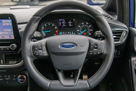 Ford Fiesta ST-LINE 15