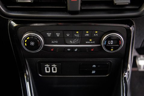 Ford Ecosport ST-LINE 28