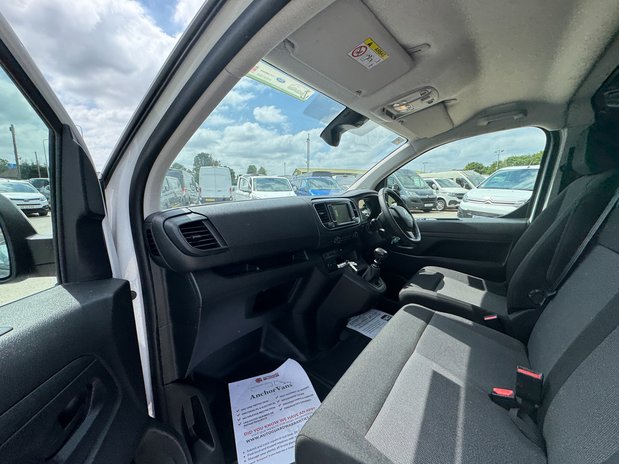 Citroen Dispatch XLWB L3H1 Low Roof Enterprise 1400 Air Con SELECT 12