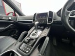 Porsche Cayenne 3.0 TD V6 SUV 5dr Diesel TiptronicS 4WD Euro 6 (s/s) (262 ps) 35
