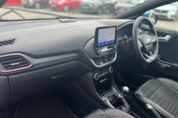 Ford Puma 1.0 ST-LINE X FIRST EDITION PLUS MHEV 29