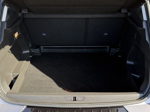 Vauxhall Grandland 1.2 Turbo SRi 5dr 38