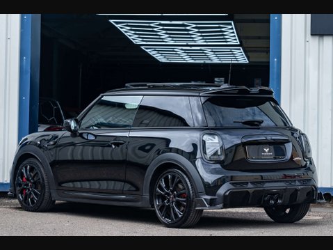 Mini Hatch 2.0 John Cooper Works Auto 3dr 2