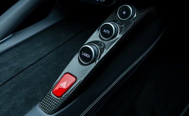 Ferrari GTC4 Lusso V12 24