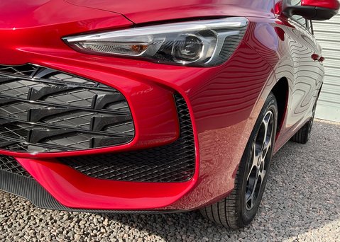 MG MG3 1.5 HYBRID+ TROPHY 5