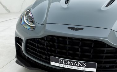 Aston Martin DBX 707 20