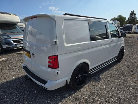 Volkswagen Campervan 2