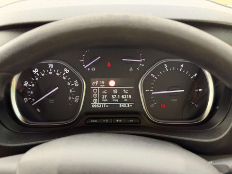 Peugeot Expert 2.0 Expert Professional Standard Blue HDi 9