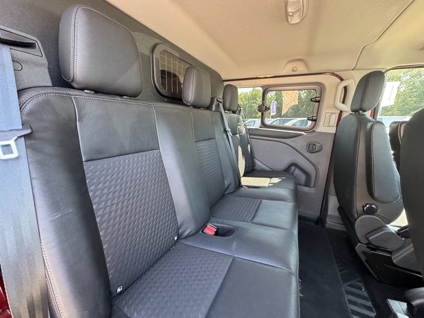 Ford Transit Custom Crew Cab AUTO SWB L1H1 Low Roof Sport 320 Nav Sensors Air Con Alloys EURO 6 16