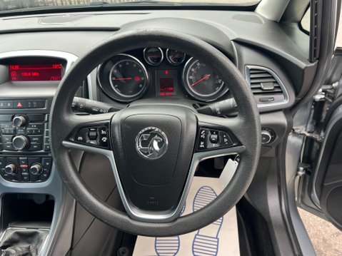 Vauxhall Astra 1.4 16v Exclusiv Euro 5 5dr 18