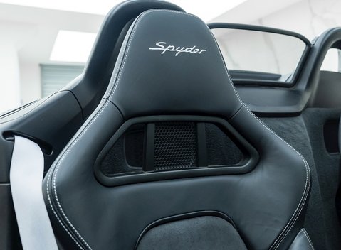 Porsche 718 Boxster Spyder 14