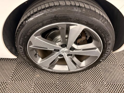 Peugeot 308 1.2 PureTech GPF Allure Euro 6 (s/s) 5dr 42