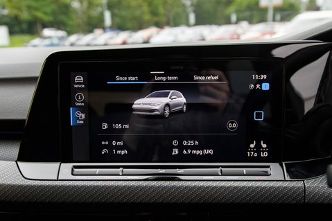 Volkswagen Golf R TSI 4MOTION DSG 32