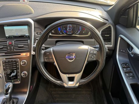 Volvo XC60 2.4 XC60 R-Design Luxury Nav D4 AWD Auto 4WD 5dr 15