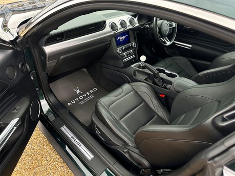 Ford Mustang BULLITT 40