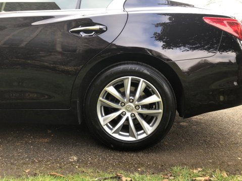 Infiniti Q50 SE D 38