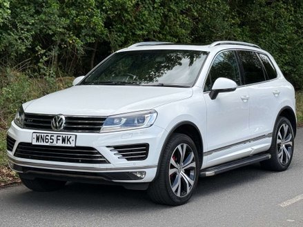 Volkswagen Touareg 3.0 Touareg V6 R-Line TDI BlueMotion Technology Auto 4WD 5dr