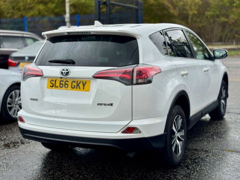 Toyota Rav4 2.0 RAV4 Active D-4D 4x2 5dr 36