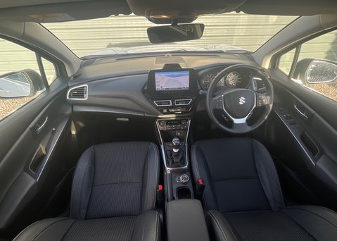 Suzuki S-Cross ULTRA BOOSTERJET ALLGRIP 17