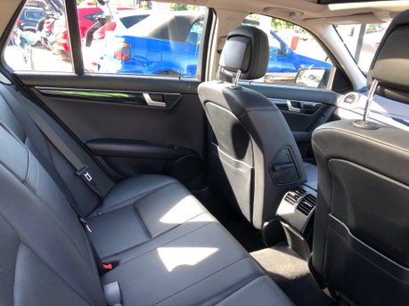 Mercedes-Benz C Class C220 CDI EXECUTIVE SE automatic estate, 76,000m, 2 owners 9