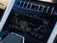 Lamborghini Urus V8 16