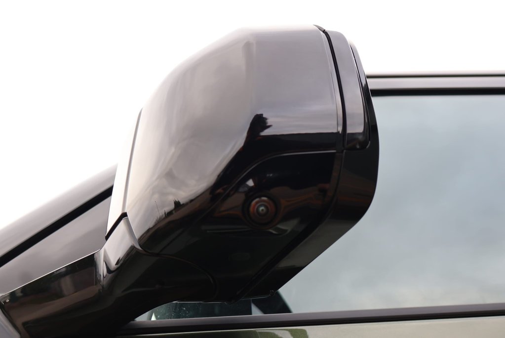 Land Rover Defender 110 BRAND NEW HARD TOP X-DYNAMIC HSE 350 WITH A GENUINE REAR SEAT CONVERSION  12