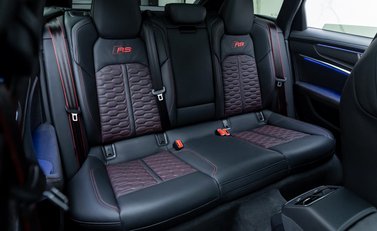 Audi RS6 AVANT PERFORMANCE CARBON VORSPRUNG 18