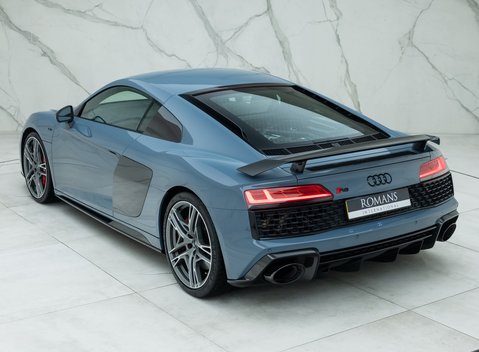 Audi R8 V10 PERFORMANCE CARBON BLACK 9