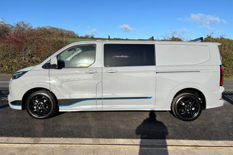 Ford Transit Custom 320 Sport L2H1 Duratec 11.8 kWh PHEV Dciv 7