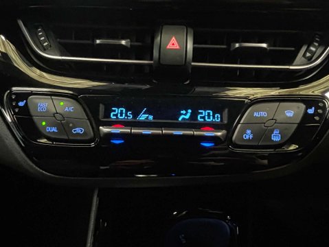 Toyota C-HR 1.8 C-HR Design HEV CVT 5dr 21