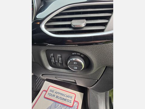 Vauxhall Astra 1.4i Turbo SRi Nav Euro 6 5dr 23