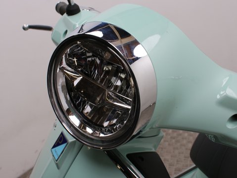Piaggio Vespa GTS VESPA GTS 125 17