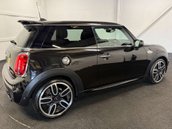 Mini Hatch 2.0 Cooper S Sport Auto 3dr 5