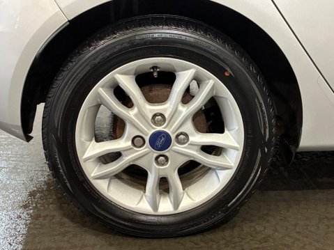 Ford Fiesta 1.5 TDCi Zetec Euro 6 5dr 39