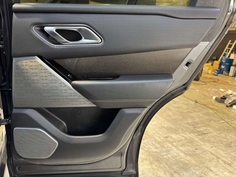 Land Rover Range Rover Velar 2.0 Range Rover Velar R-Dynamic SE D180 Auto 4WD 5dr 55