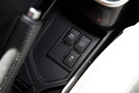 Toyota Yaris VVT-I Y20 33