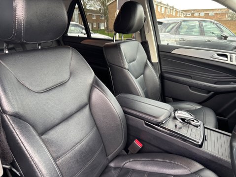 Mercedes-Benz GLE GLE 350 D 4MATIC AMG LINE 37