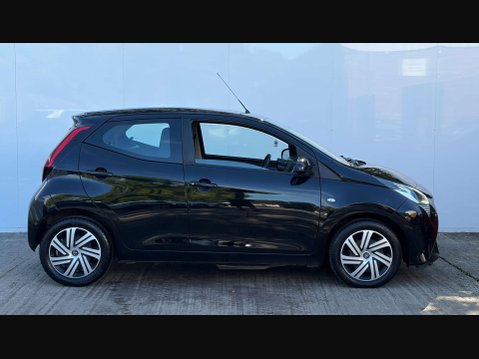 Toyota Aygo 1.0 Aygo X-Play TSS VVT-i 5dr 5