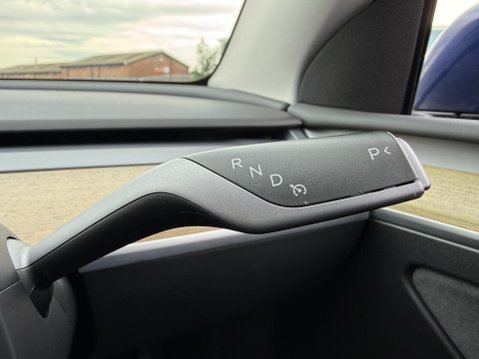 Tesla Model Y (Dual Motor) Long Range SUV 5dr Electric Auto 4WDE (384 bhp) 34