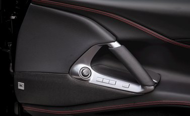 Ferrari 812 Superfast 17