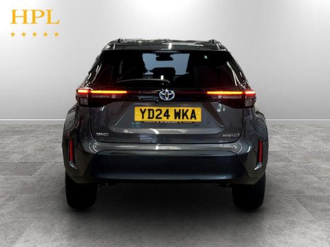 Toyota Yaris Cross 1.5 VVT-h Design SUV 5dr Petrol Hybrid E-CVT Euro 6 (s/s) (116 ps) 6