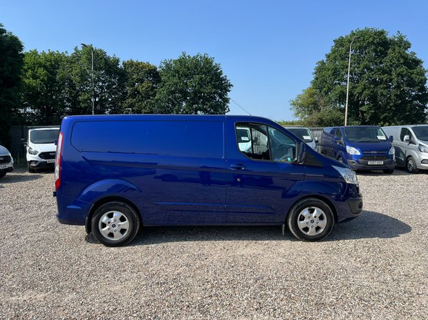 Ford Transit Custom SWB L1H1 (SOLD) Low Roof Limited Air Con Alloys Sensors EURO 6 NO VAT 5