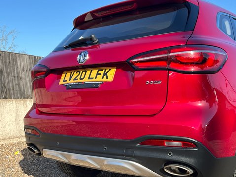 MG HS EXCLUSIVE DCT 18