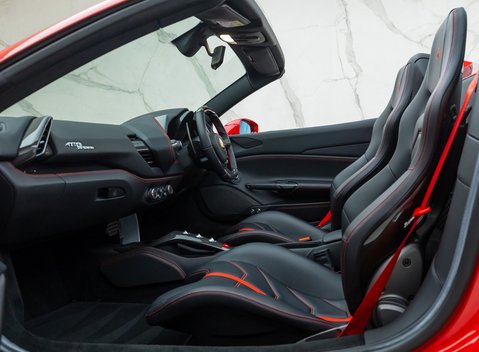 Ferrari 488 SPIDER 20