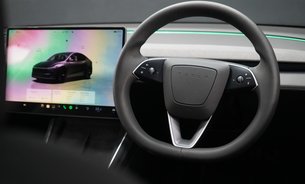Tesla Model Y PREMIUM LONG RANGE AWD GROK AI Rear Screen Heated & Vented Seats 1 Owner VQ 17