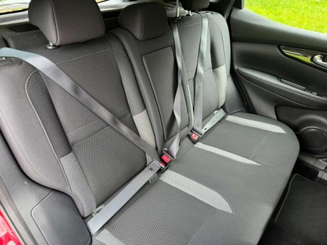Nissan Qashqai 1.5 Qashqai Acenta Premium dCi 5dr 39