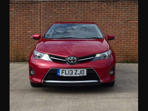 Toyota Auris 1.6 Auris Sport Valvematic 5dr 3