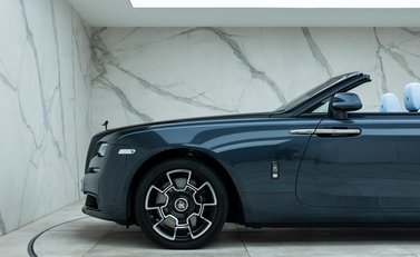 Rolls-Royce Dawn Black Badge 32