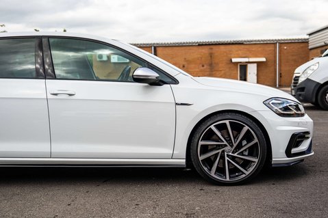 Volkswagen Golf 2.0 Golf R TSi Semi-Auto 4WD 5dr 49