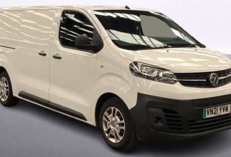 Vauxhall Vivaro 3100 75kWh Dynamic Panel Van 5dr Electric Auto L2 H1 (136 ps)